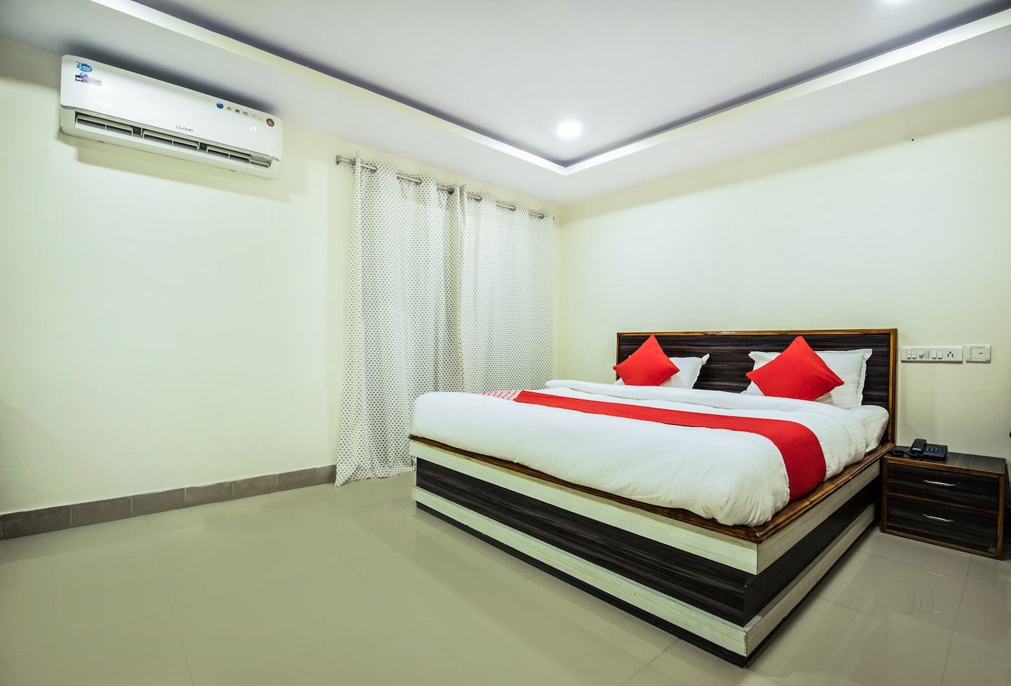 AC Deluxe Rooms (Island - 1)