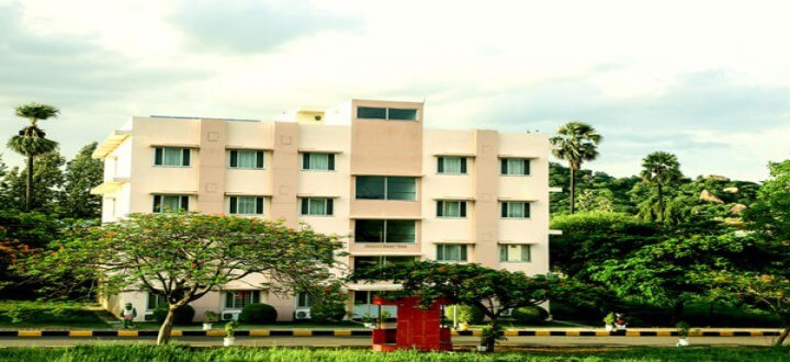 Greens-Inn economy hotel rooms at Ramoji Film City
